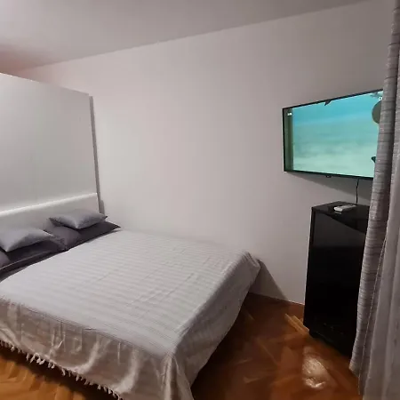 App Reina Crikvenica