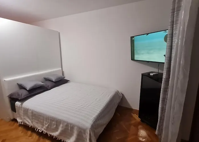 App Reina Crikvenica